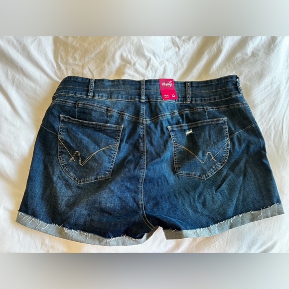 Wearhouse One Jean shorts - Picture 2 of 2